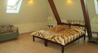 Гостиница  Ривьера Ильинский Улучшенный двухместный номер с 1 кроватью или 2 отдельными кроватями-4